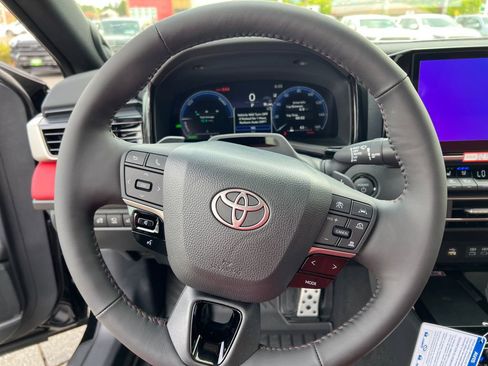 New 2026 Toyota Camry XSE AWD/4WD image 22