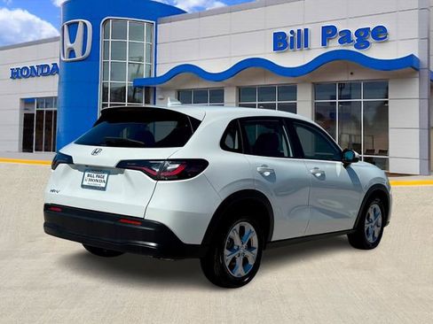 Certified 2024 Honda HR-V LX image 4
