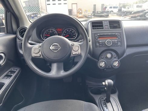 Used 2013 Nissan Versa SL image 13
