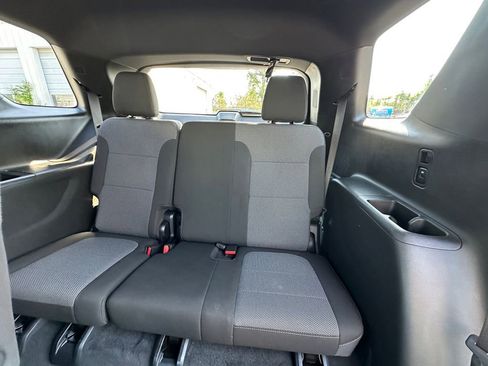 Used 2023 Chevrolet Traverse LT AWD/4WD image 23