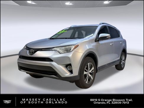 Used 2017 Toyota RAV4 XLE FWD image 1
