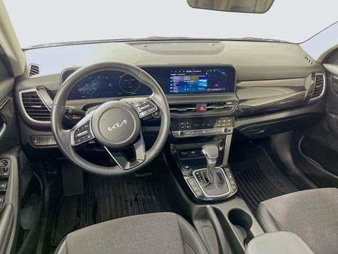 Used 2024 Kia Seltos S AWD/4WD image 24