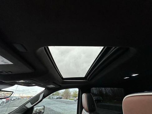 Used 2024 GMC Sierra 1500 Denali Ultimate image 3