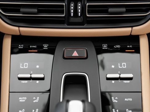 New 2025 Porsche Macan image 20