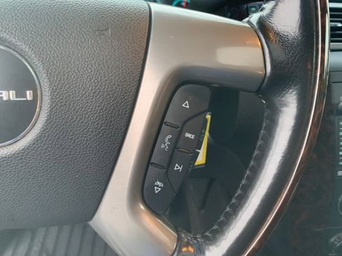 Used 2012 GMC Yukon Denali image 21