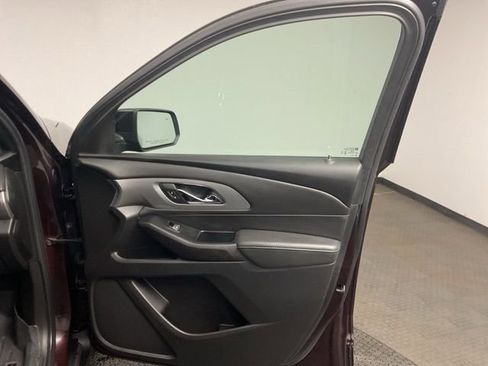 Certified 2023 Chevrolet Traverse LT AWD/4WD image 24