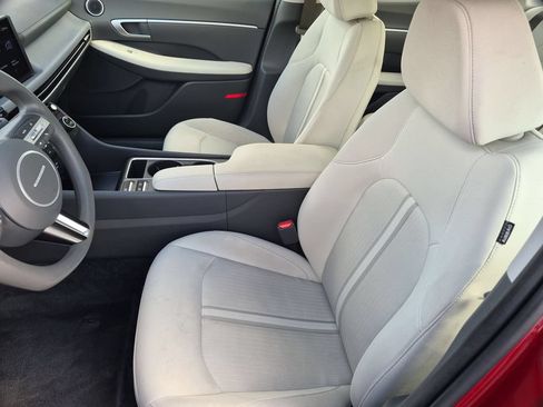 Used 2025 Hyundai Sonata SEL FWD image 25