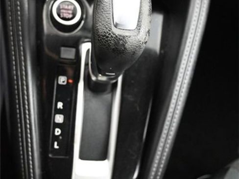 Used 2019 Nissan Kicks SV image 17