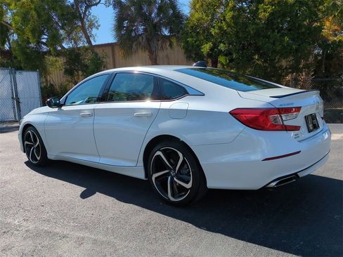 Used 2022 Honda Accord Sport image 6