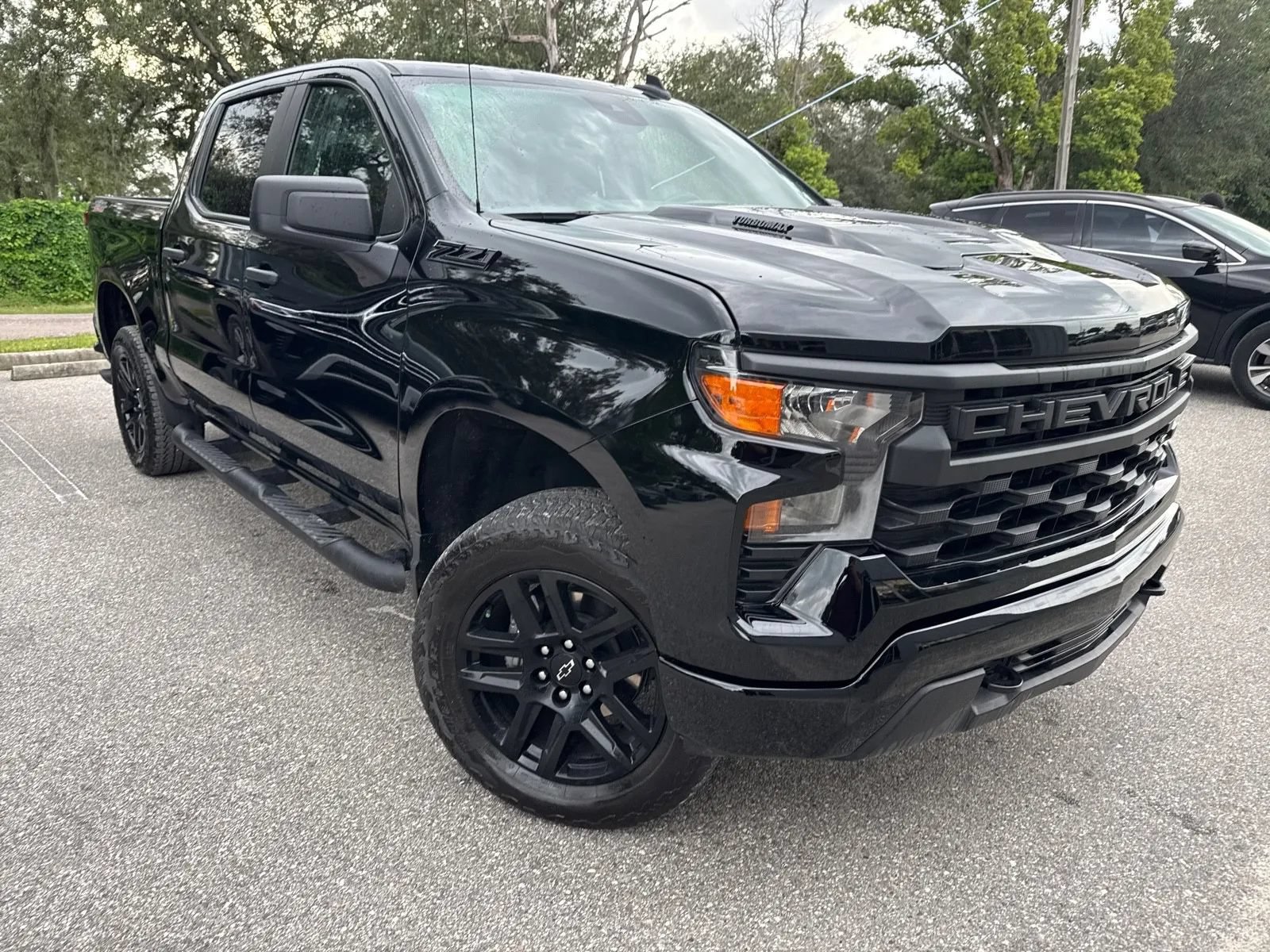 Used 2026 Chevrolet Silverado 1500 Custom Trail Boss w/ Turbomax Blackout Package AWD/4WD image 6