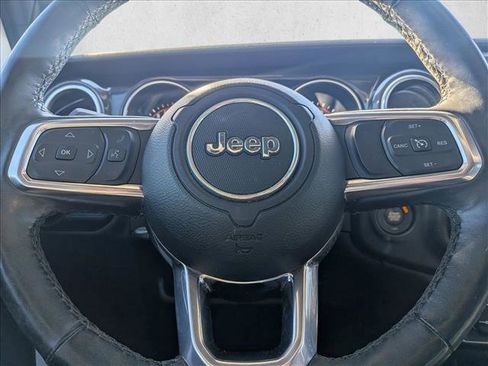 Used 2021 Jeep Wrangler Unlimited Sahara image 15