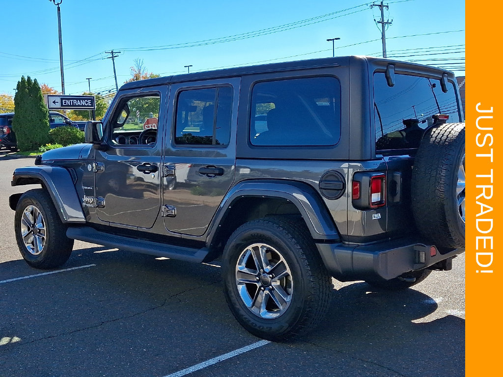 Used 2022 Jeep Wrangler Unlimited Sahara w/ Cold Weather Group AWD/4WD image 4