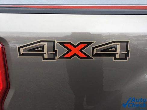 Used 2019 Ford F250 XLT w/ XLT Premium Package image 19