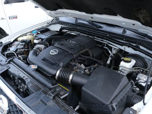 Used 2019 Nissan Frontier SL image 41