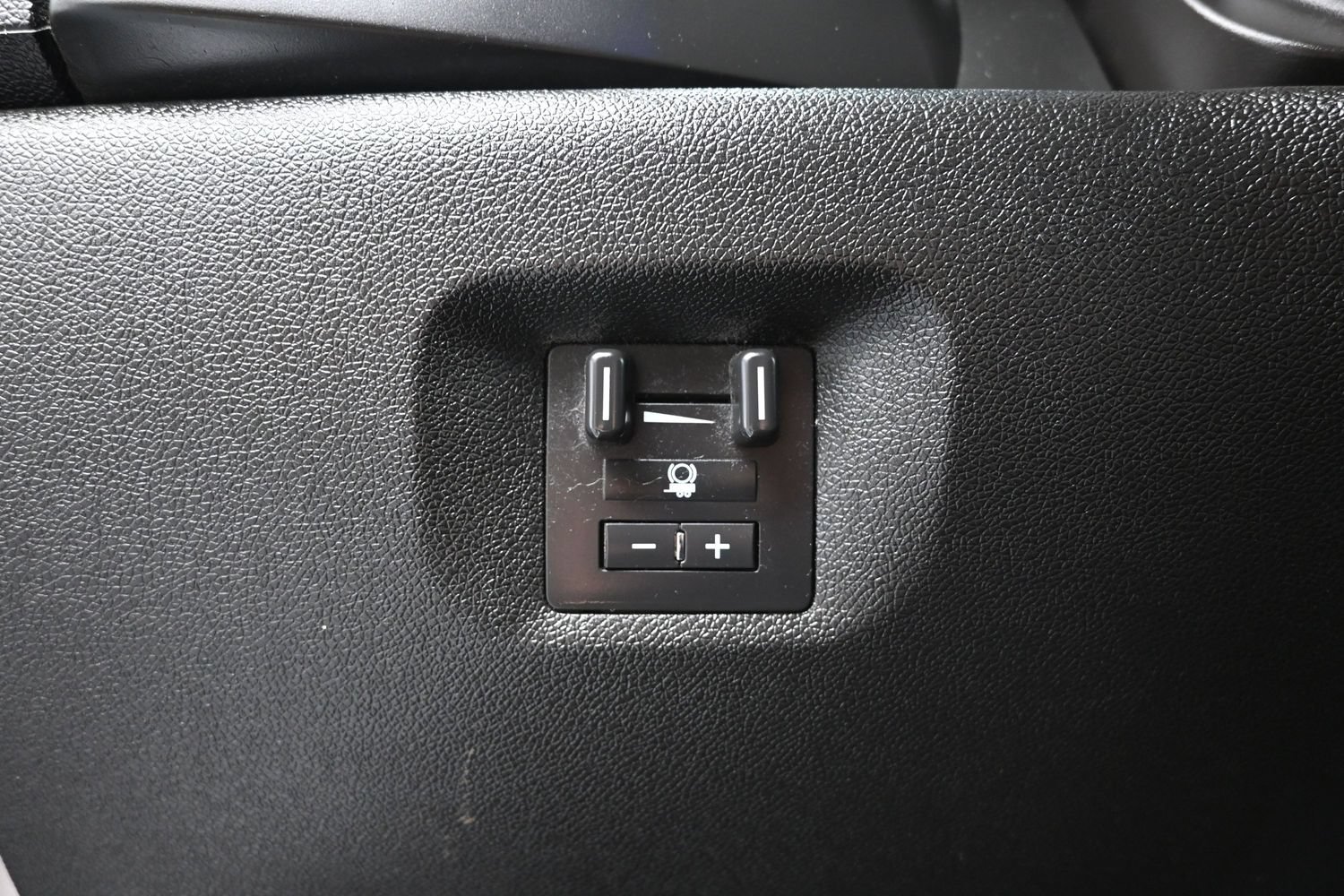Used 2013 Chevrolet Silverado 1500 LT w/ All-Star Edition AWD/4WD image 24