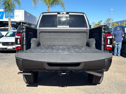 Used 2023 RAM 2500 Laramie w/ Night Edition image 6