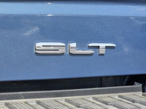 Used 2024 GMC Sierra 1500 SLT w/ SLT Premium Plus Package AWD/4WD image 32