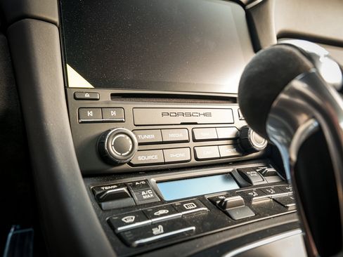 Used 2018 Porsche 911 GT3 image 25