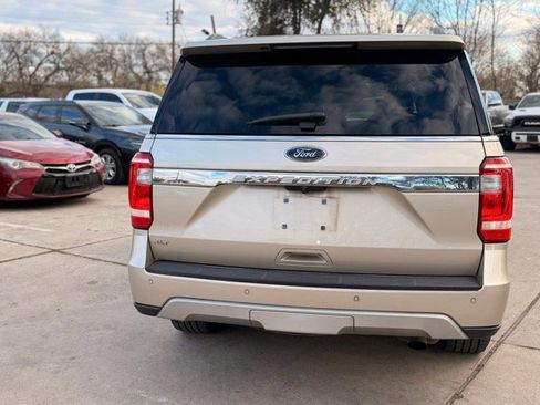 Used 2018 Ford Expedition XLT w/ Equipment Group 202A image 5