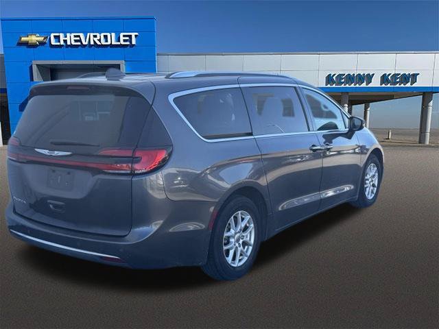 Used 2021 Chrysler Pacifica Touring-L FWD image 5