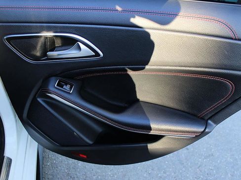 Used 2014 Mercedes-Benz CLA 45 AMG 4MATIC image 16