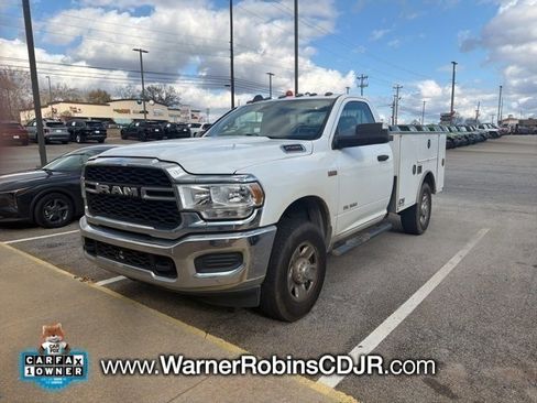 Used 2021 RAM 2500 Tradesman w/ Chrome Appearance Group image 3