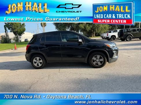 Used 2019 Chevrolet Trax LS FWD image 12