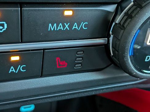 New 2025 Ford Bronco Heritage Edition image 25