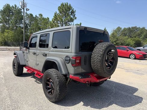 Used 2021 Jeep Wrangler Unlimited Rubicon AWD/4WD image 4