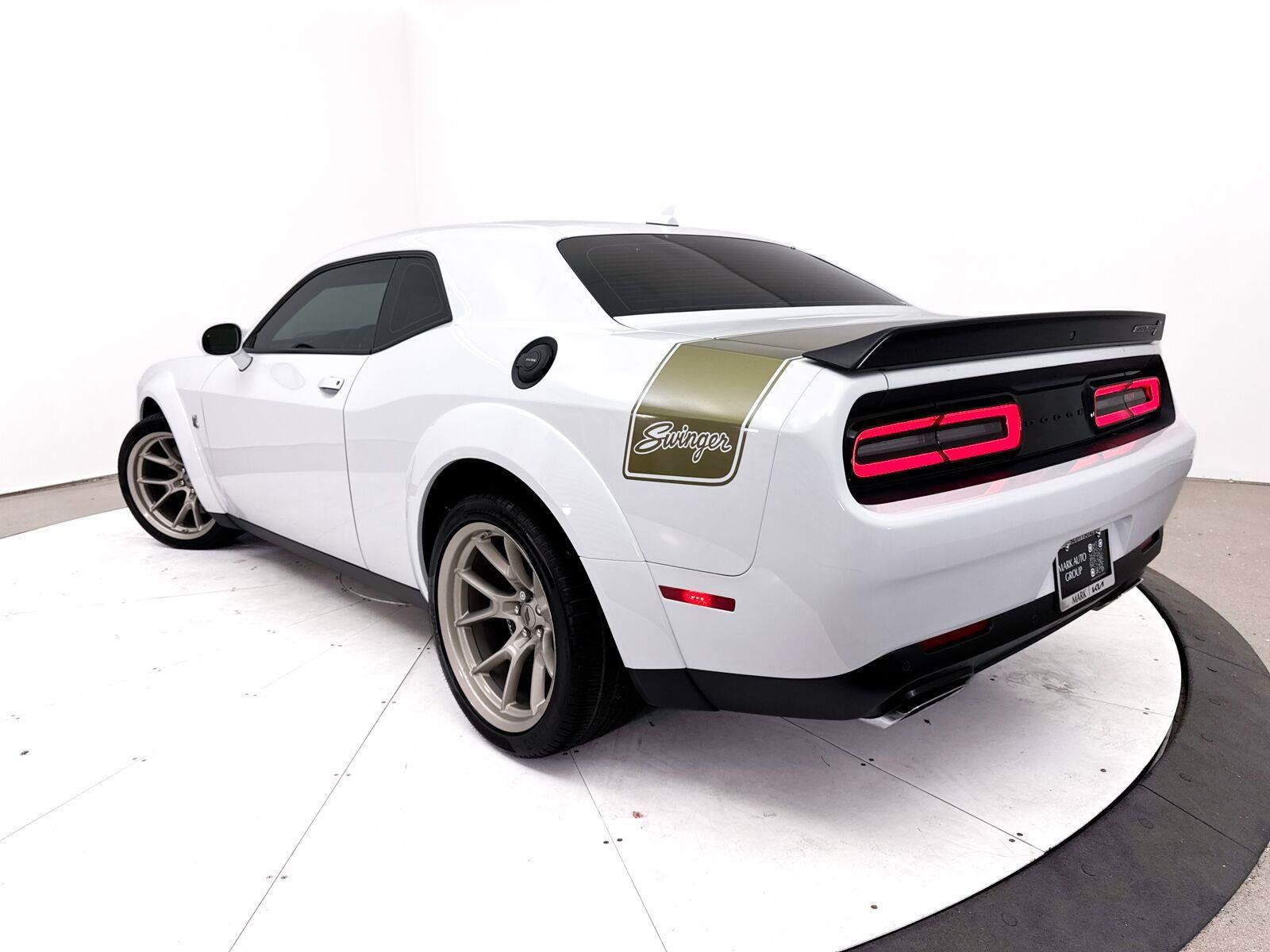 Used 2023 Dodge Challenger R/T Scat Pack RWD image 2