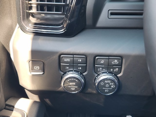Used 2026 GMC Sierra 1500 AT4 w/ AT4 Premium Package AWD/4WD image 22