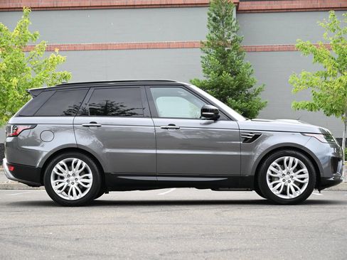 Used 2018 Land Rover Range Rover Sport HSE AWD/4WD image 8