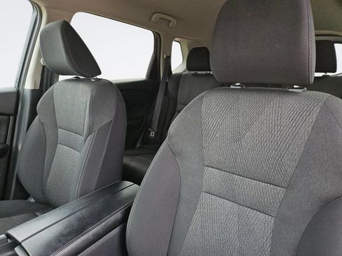 Used 2025 Nissan Rogue SV FWD image 23