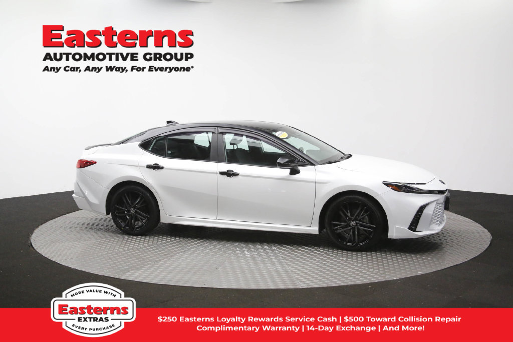 Used 2025 Toyota Camry XSE AWD/4WD image 43