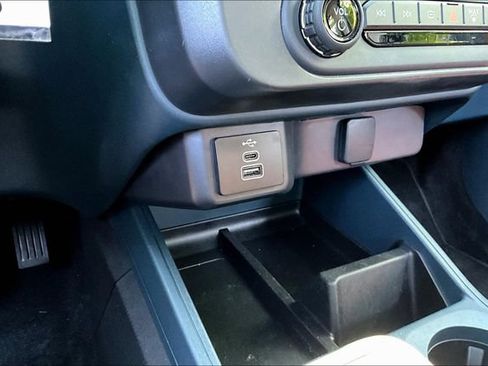 Used 2025 Ford Maverick XL w/ Equipment Group 102A AWD/4WD image 17