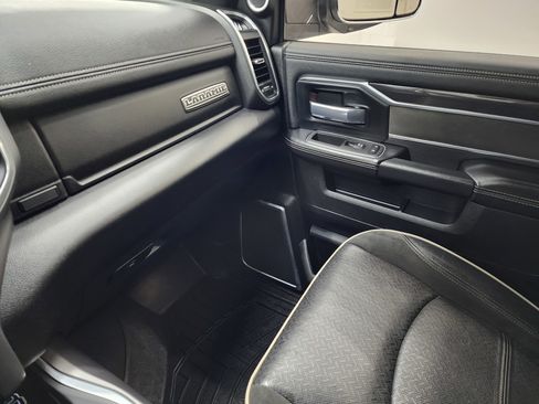 Used 2022 RAM 2500 Laramie image 12