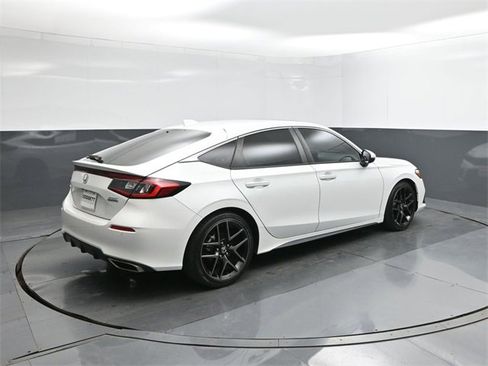 Used 2024 Honda Civic Sport Touring image 11