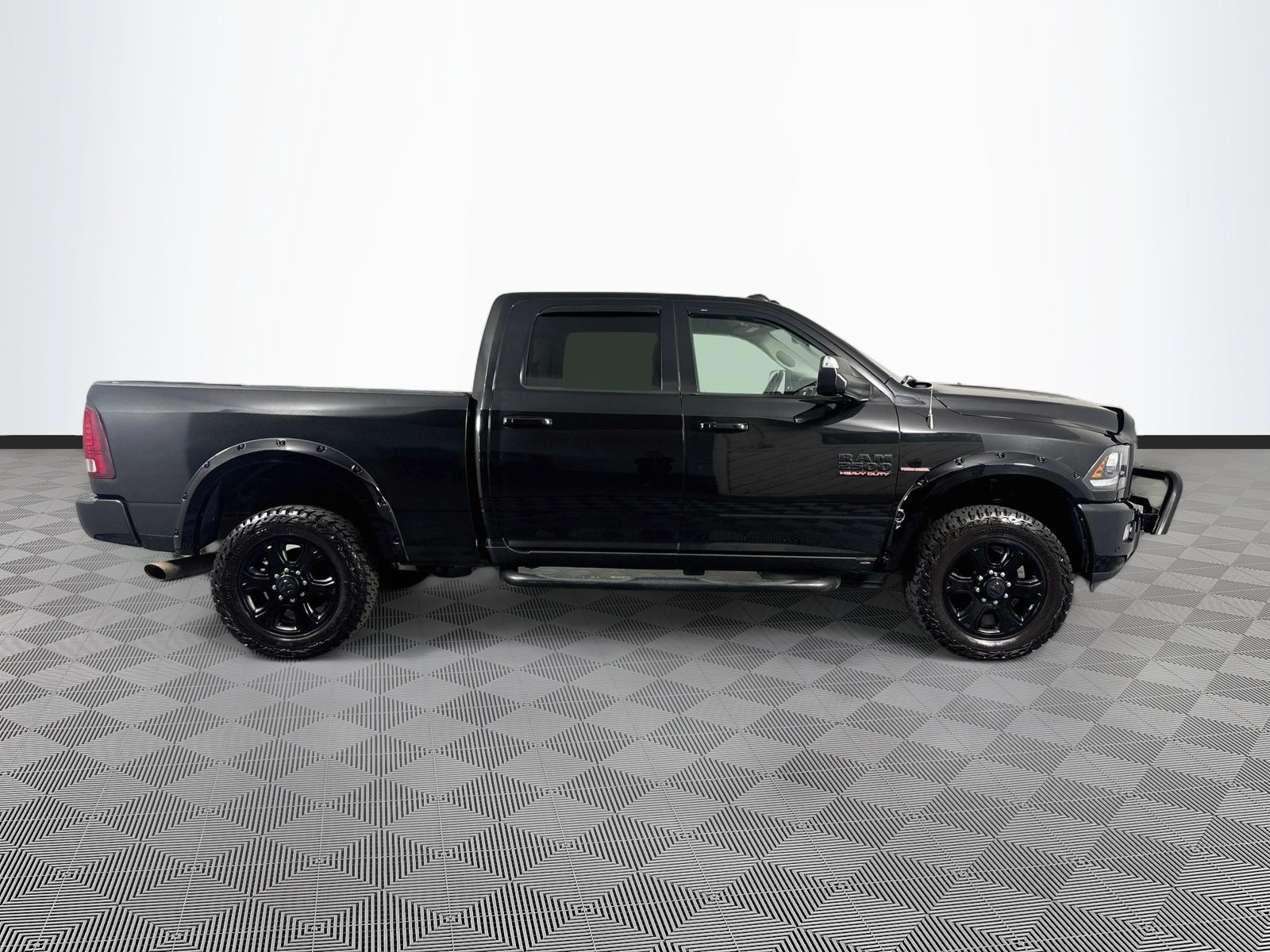 Used 2017 RAM 2500 Laramie w/ Sport Appearance Group AWD/4WD image 8