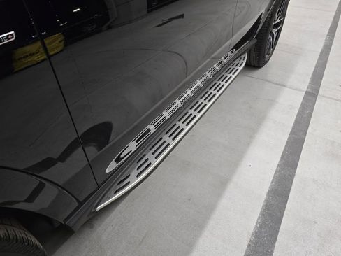 Used 2024 Mercedes-Benz GLE 53 AMG 4MATIC Coupe image 11