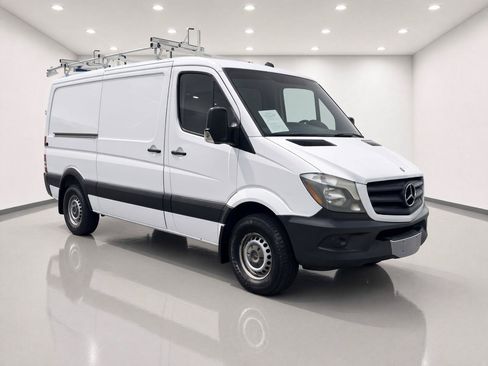 Used 2014 Mercedes-Benz Sprinter 2500 image 7