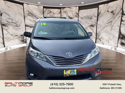 Used 2014 Toyota Sienna XLE w/ Entertainment Package AWD/4WD image 2