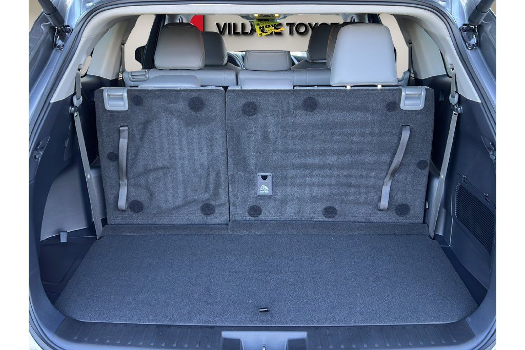 Certified 2026 Toyota Highlander XLE AWD/4WD image 16