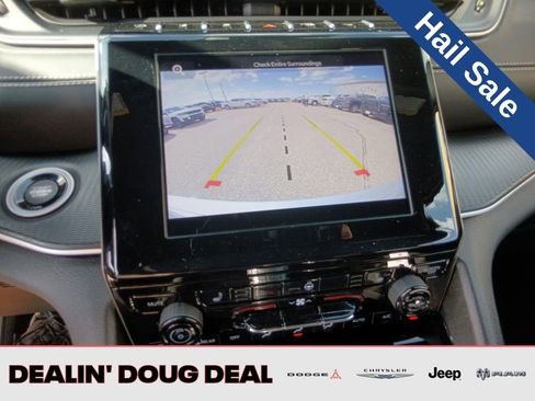 Used 2023 Jeep Grand Cherokee Altitude image 20