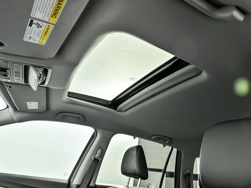 Used 2022 Honda Pilot EX-L image 17