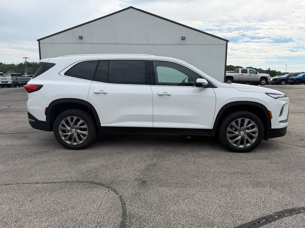 Used 2026 Buick Enclave Preferred AWD/4WD image 4