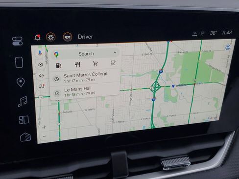 Used 2025 Chevrolet Equinox LT w/ Convenience Package II image 17