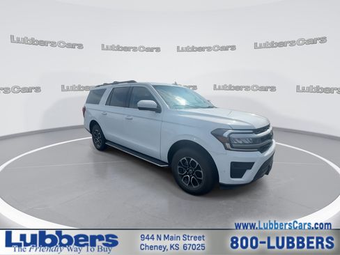 Used 2022 Ford Expedition Max XLT AWD/4WD image 2