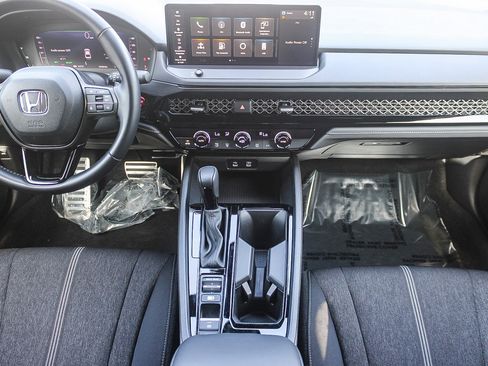 Used 2024 Honda Accord Sport image 13