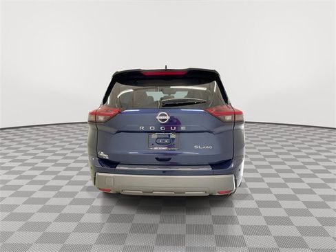 Certified 2024 Nissan Rogue SL image 10
