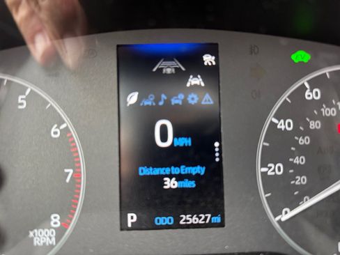 Used 2025 Toyota Corolla Cross AWD Hybrid image 11
